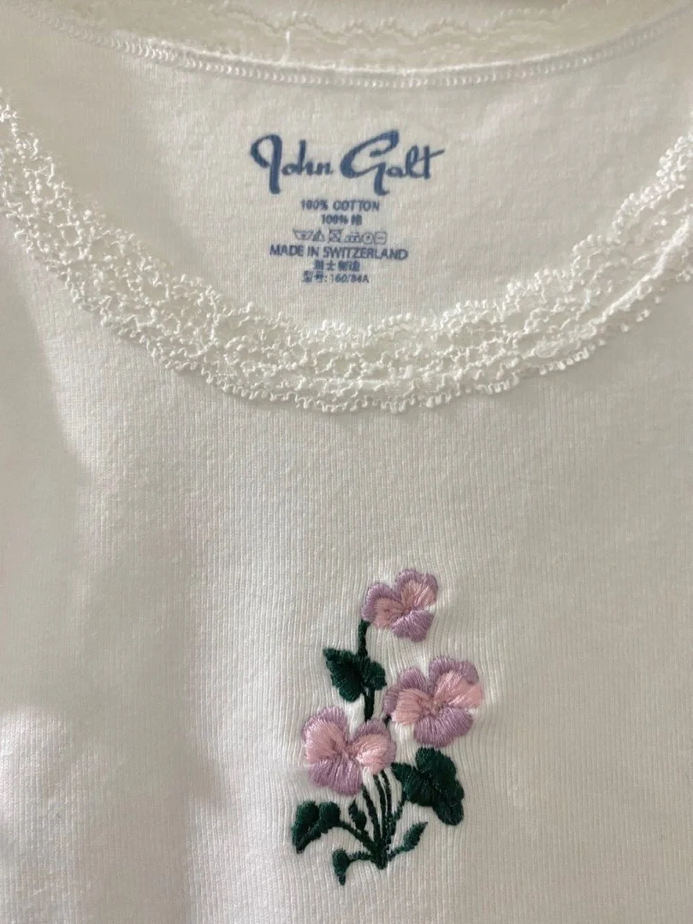 RARE Brandy Melville J. Galt Ronnie Lace floral Embroidered CropTank Top White